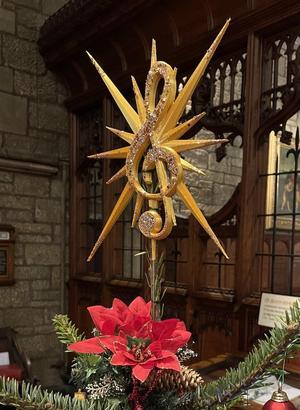 Star Treble Clef Tree Topper