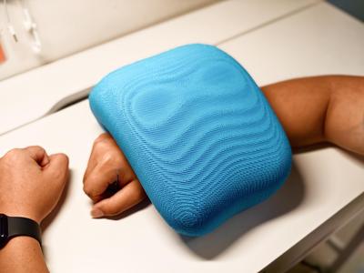Napberry-A TPU Desktop nap pillow
