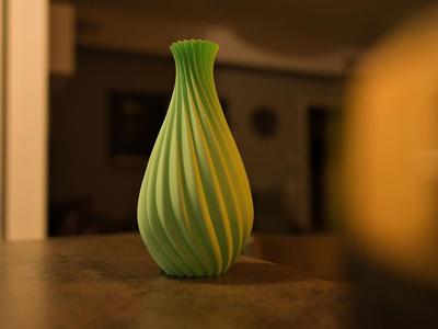 Design Vase in various sizes