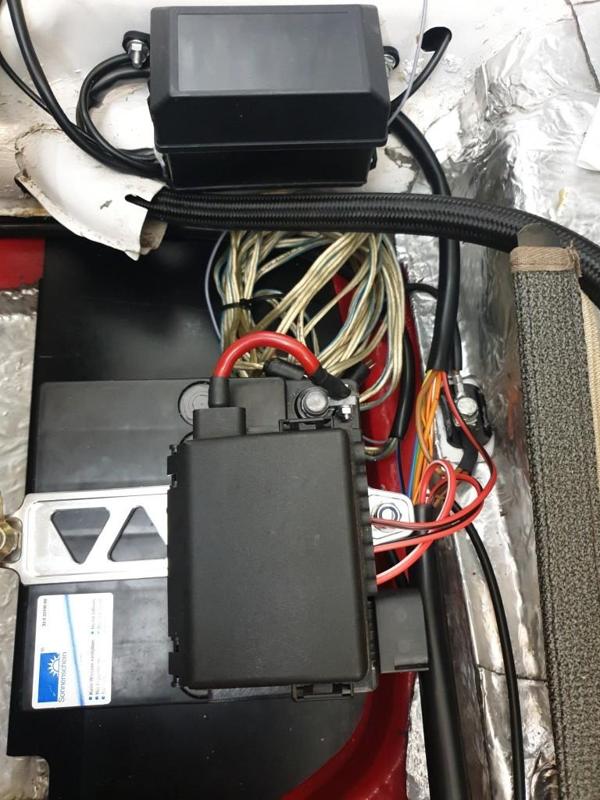 Beetle Fuse Boxholder - Käfer Hauptsicherungskasten auf Gel-Batterie 