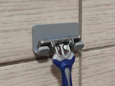 Razor holder - minimalistic