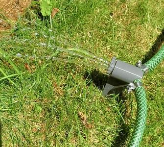 Adjustable watering nozzle for 1/2" hose