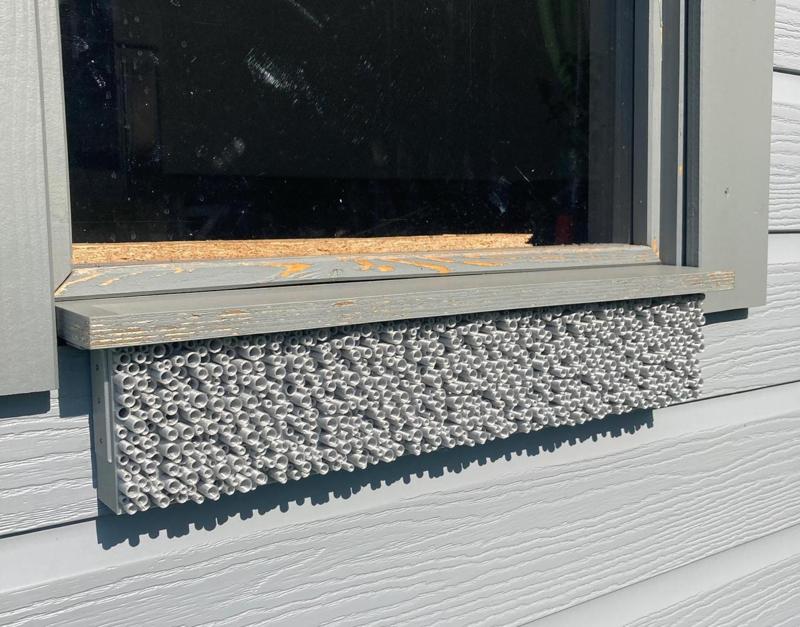 Bee Hotel / Insektenhotel
