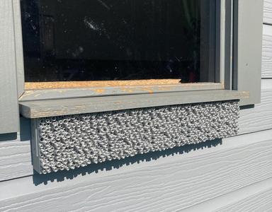 Bee Hotel / Insektenhotel