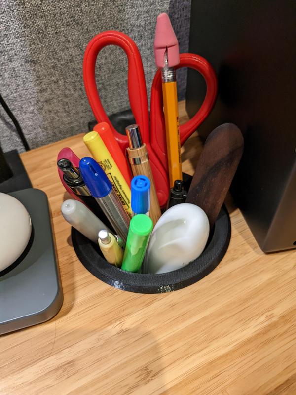 Grommet pencil holder (80mm / 3.15")
