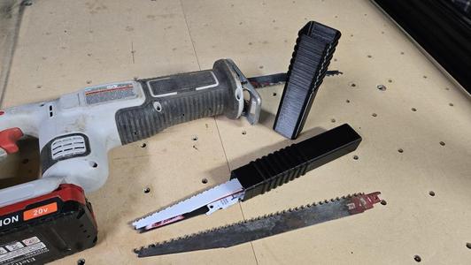 Sawzall Blade Case (parameterized Fusion 360 model)