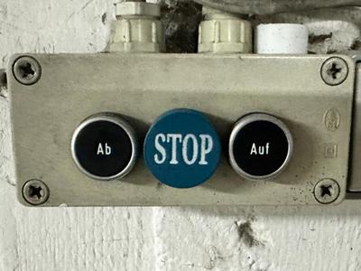 STOP-Cover