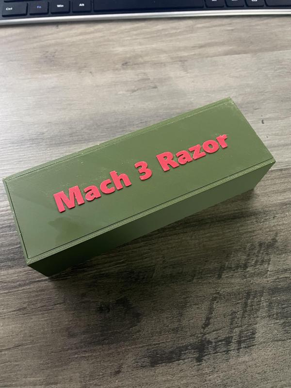 Travel Box for Mach 3 Razor