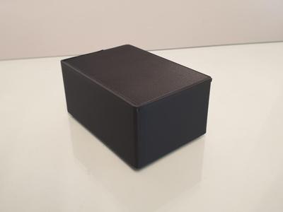Compact UNO card case