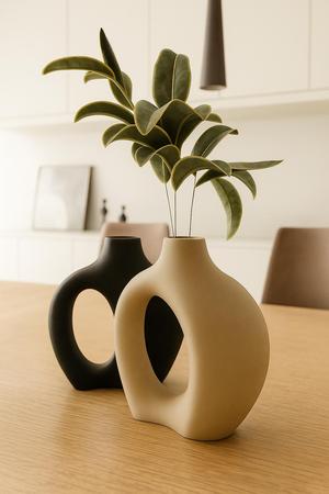 Nivo Vase