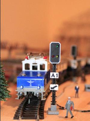 MrJ HO scale DB Signals Era III - 3x faces