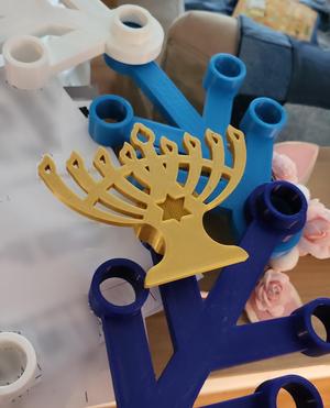 Menorah attachment for Lego wreath