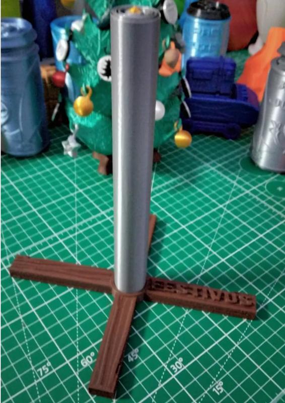 Collapsible Festivus Pole-Saber