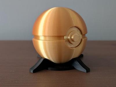 James' Golden Poké Ball