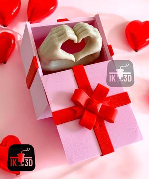Surprise Gift Box - Heart Hands / Multiparts 