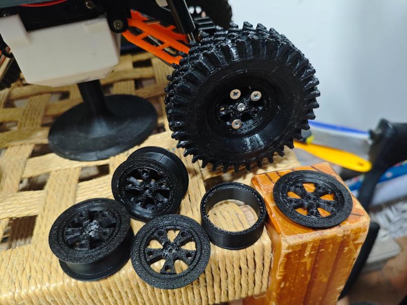 75mm Beadlock RC Wheels (7mm Hub)