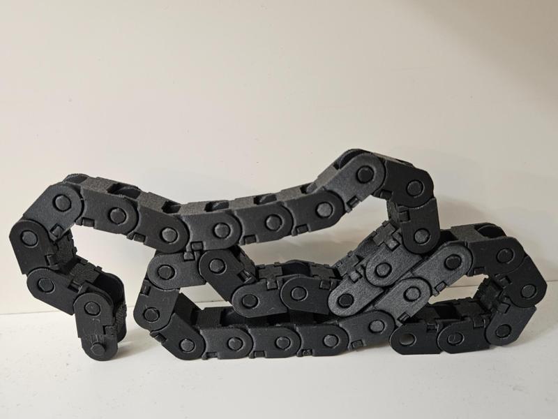 cable / hose carrier