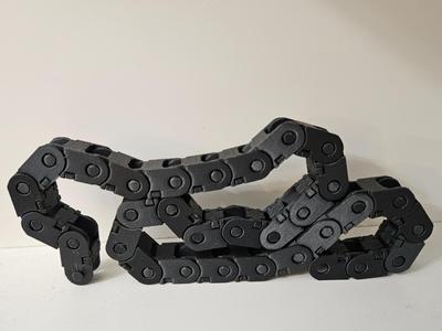cable / hose carrier