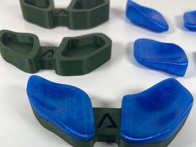 ErgoBoost Wrist Rest – DeltaHub Carpio 2.0 (L / R)