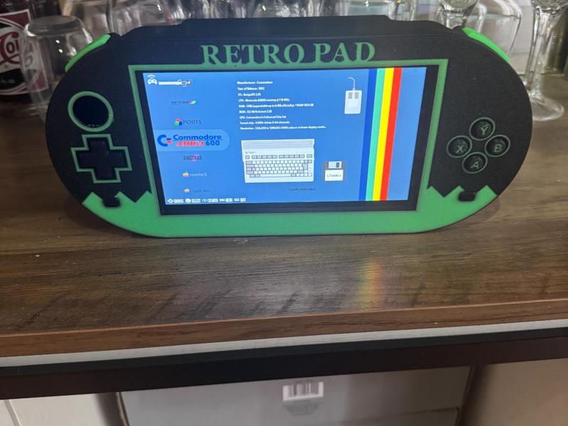 Retro Gaming Handheld Raspberry PI