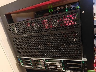 Stackable HDD Enclosure with Backplane
