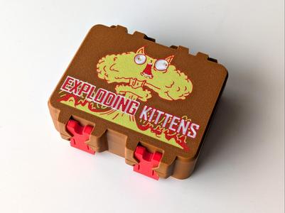 Exploding kittens - card game box