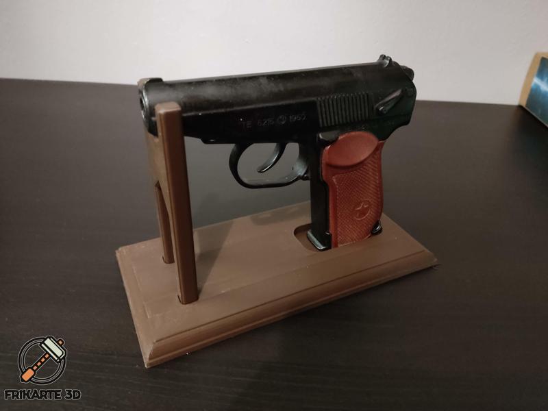Makarov Gun Display