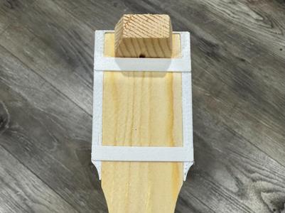 Langstroth 9 Frame Spacer (Bee Castle)