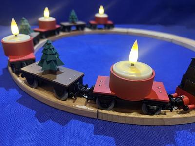 Advent wreath wooden train - compatible to Brio, Ikea, etc.