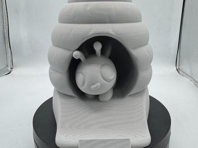 Cute Chibi Beehive Cellphone Stand