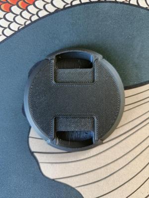 Fully customizable lens cap (fusion 360 / f3d file + stl)