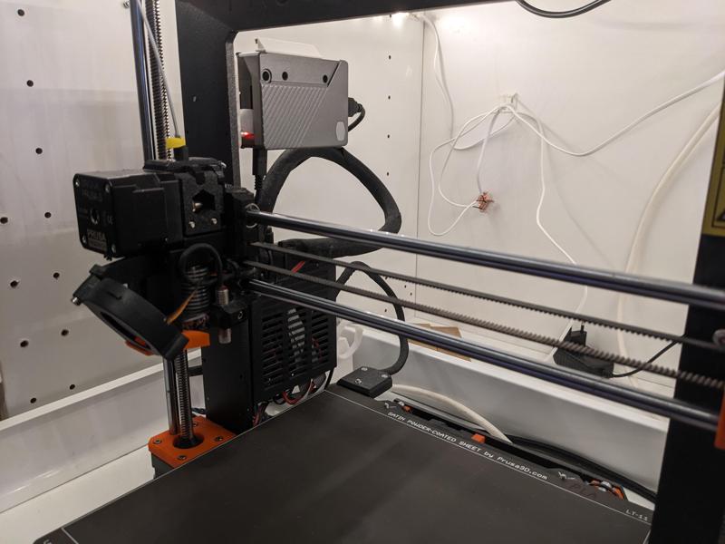 Mounting bracket for Cooler Master Pi Case 40 on Prusa MK3