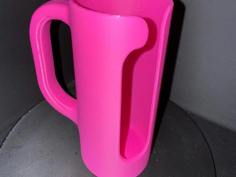 Slim 12oz Can Holder, Redbull, Alani, Bubbl’r, ect