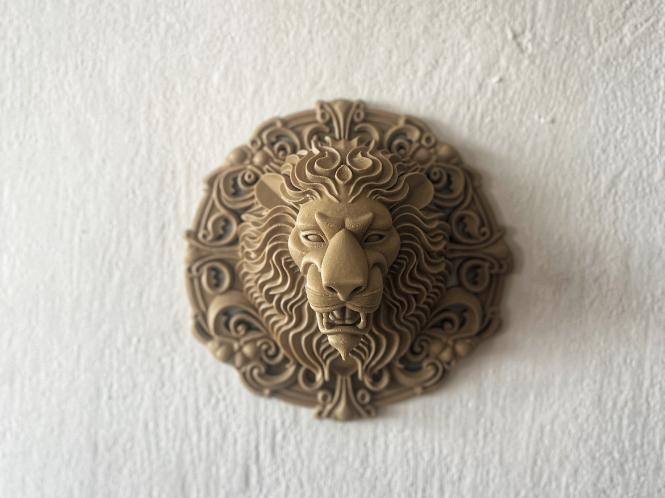 Lion head wall art 