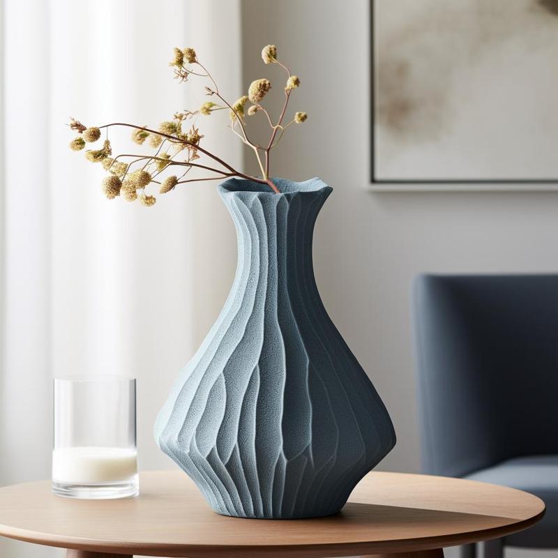 Lombardy Vase – Textured Elegance