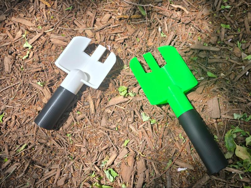 Garden spork