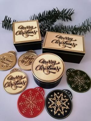Christmas box with christmas balls/ Vánoční krabička s ozdobami na stromeček