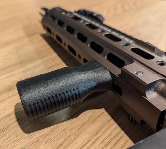 Geissele SMR vertical grip - perfect fit