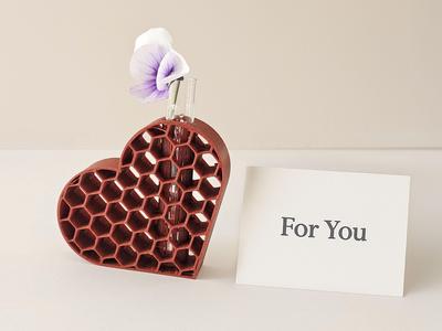 Modern Heart Vase with Honeycomb Design – Test Tube Holder