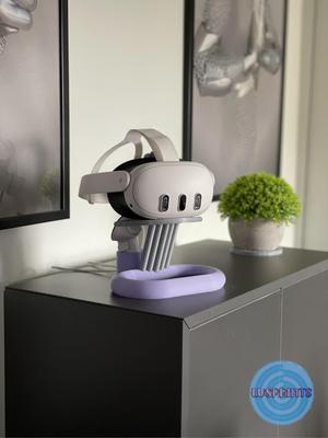 Sleek Meta Quest 3/3S stand!