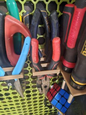 Multiboard Plier Mount