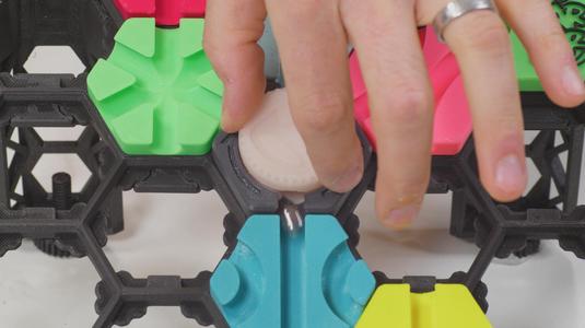 Hextraction King Tile