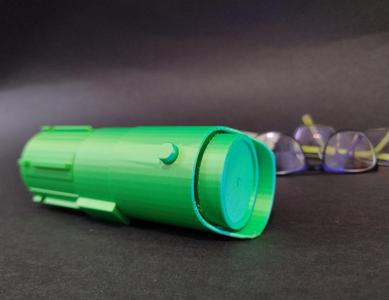 Skywalker Lightsaber Glasses Case