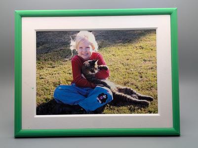 Picture Frame for 4x6 Photos - OneFrame