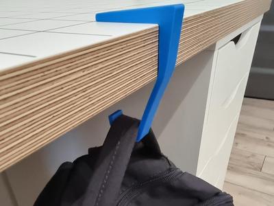 Sturdy Table Hanger