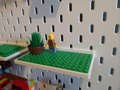 Skadis shelf 8x16 brick plate
