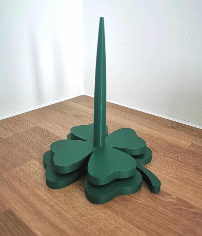 Yarn spinner clover