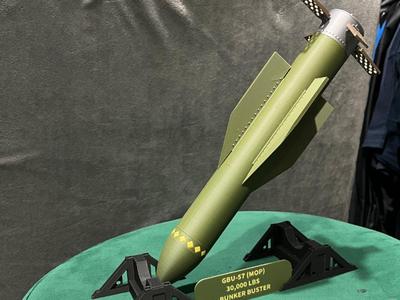 GBU-57 Bunker Buster 1:20