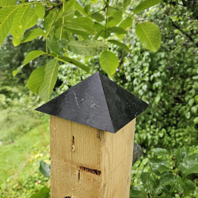 fence post cover (Zaunpfostenkappe)
