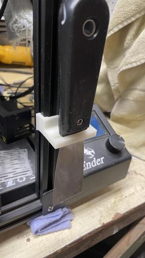 Creality Ender 5 Scraper Holder (Other 3D printers with 40 mm metal frames)